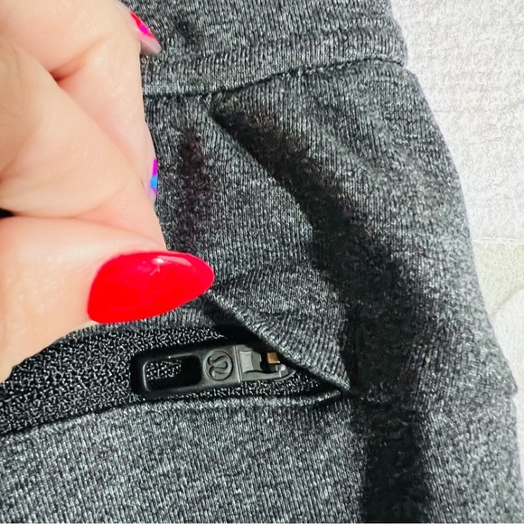 lululemon Men’s Discipline Pant in Heathered Black Size S - Picture 9 of 12